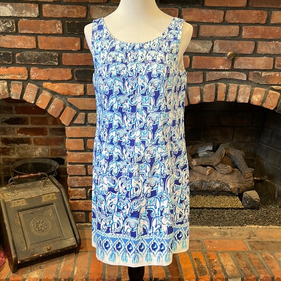 Lilly Pulitzer Dresses & Skirts - Lilly Pulitzer Cathy Shift Dress in Get Trunky print size 6 in bomber blue